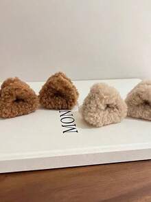 2pcs Soft Plush Cat Ears With Small Paws And A Cute Princess Hairstyle With Fluffy Hair Accessories Winter Claw Clips Elegant Hair Clips Fashion Hair Clutch