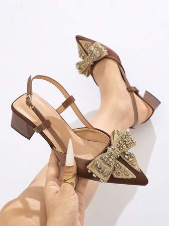 Tacones de plataforma con lazo de strass y punta afilada, unicolor, para mujer. Elegantes y cómodos, adecuados para bodas, fiestas y ocasiones formales en otoño/invierno, en satén marrón café.