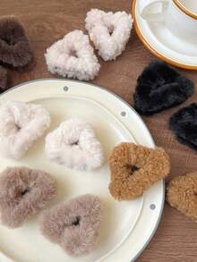 2pcs Soft Plush Cat Ears With Small Paws And A Cute Princess Hairstyle With Fluffy Hair Accessories Winter Claw Clips Elegant Hair Clips Fashion Hair Clutch