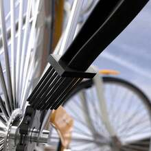 Bicycle Chain Brush Multifunctional Three-Sided Brush - Red - View 5