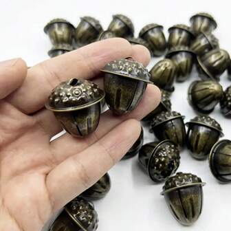 2/5/10pcs Vintage Bronze Jingle Bells Christmas Decorative Bells Antique Metal Bell Rustic Jingle Bell For Christmas Tree Decoration DIY Pet Animal Collar Home Door Decor Country Primitive Rusty Acorn Jingle Bells Rustic Farmhouse Home Decor For Christmas Crafting Autumn Christmas Rusty Tin Bells Rustic Original Farmhouse Rustic Metal Bells Sleigh For Christmas Tree Decoration Holiday Daily Hanging Crafts And Decoration