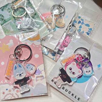 SKZ KPOP STAY Straykids Kawaii Cartoon Peripheral Keychain Pendant Acrylic Double-Sided Pendant, Kawaii Cartoon Cute Ins Play Hanging Keychain Pendant, Bag Pendant Accessories, Cute Cartoon Accessories, Fan Gift Perfect Christmas Gift For Couples