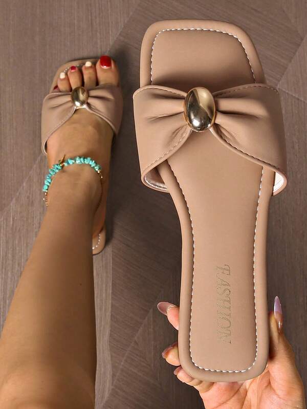 Damskie płaskie sandały ze słomy z metalowym zdobieniem i kokardką, wygodne, minimalistyczne wzornictwo na wakacje, plażę, do domu, do noszenia na co dzień latem, żółte, tkane kapcie z odkrytymi palcami (rozmiar L)