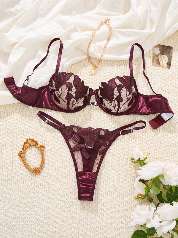 Women's Comfortable And Soft Embroidered Sexy Lingerie Set With Steel Rims, Heart-Shaped Design Women's Two Pieces Set And Adjustable Shoulder Straps Women's Bra And Underwear, A Daily Bra That Can Be Worn All Year Round,Christmas Gift