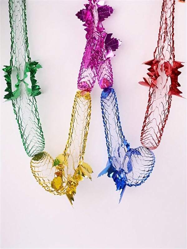 5/10/20pcs Festive Maple Leaf Garland Maple Leaf Garland Swags Hollowed-Out Foil Plastic Ceiling Hanging Decorations For Wedding, Birthday, Holiday Party, Christmas, And New Year - No Electricity Required