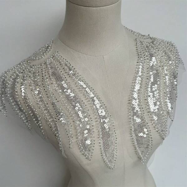 1 Pair Of Embroidered Lace Decal Sequin Beads/Clothing Accessories/Wedding Headpieces/Wedding Paper Decals (White)