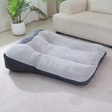 Luxurious Ultra-Thick Pet Mat, Soft And Comfortable To Help Pets Sleep Deeply. Two-Color Splicing Design, Light Beige-Friendly Fabric. Pet Sofa, Suitable For Small Dogs, Medium Dogs And Large Dogs, Dog Lounge Bed, Deep Sleep Mat