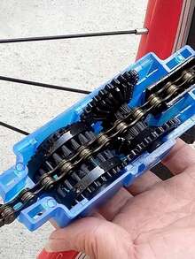 Portable Mountain Bike Chain Cleaner: Easily Clean Your Chain - Suitable For Cyclists And Mountain Bikers - Ideal For Outdoor Activities - Great Gift For Cycling Enthusiasts