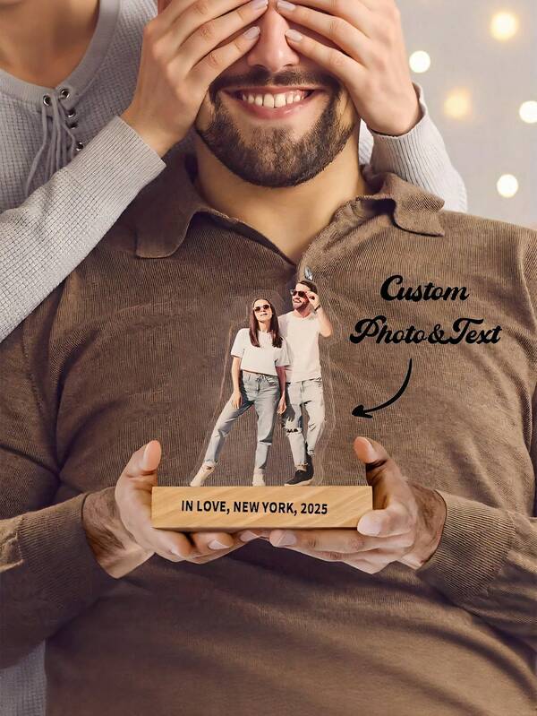 1 pieza Decoración de foto de acrílico personalizada, estatua de foto de acrílico personalizada con base de madera - Exhibición de retrato familiar personalizada, base con texto personalizable, exhibición de escritorio de plástico transparente, recuerdo de decoración del hogar, perfecto para recuerdos familiares en el dormitorio, la sala de estar o la oficina, tablero de exhibición de fotos