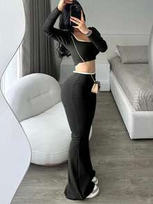 Seksowny i wygodny, rozkloszowany strój z elastyczną talią i niskim stanem