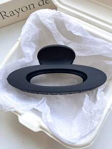 4 pièces/1 pièce Pinces à cheveux en plastique léger ovales de 11 cm/4,33 pouces en noir, blanc, kaki et marron. Pinces à cheveux élégantes et simples de haute qualité, de couleur unie, convenant pour un usage quotidien, décontracté, en soirée, pour le trajet, la plage, le chignon, la queue de cheval, le lavage du visage, le maquillage, comme accessoire de tenue. Pinces à cheveux d'hiver élégantes