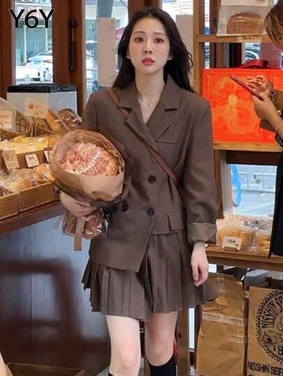  [Y6Y] 女士优雅休闲两件套，包含一件西装外套和一条百褶迷你裙，不对称下摆西装外套设计，时尚休闲装扮