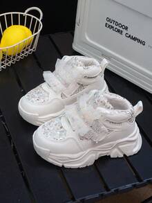 Stivali da ragazza alla moda con fiocco e nappine, stivali con tacco alto comodi e caldi, adatti per feste, viaggi e tutte le stagioni