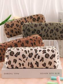 1/2 Estuche de lápices con estampado de leopardo, adecuado como regalo para 2026, hecho de tela de pana con cremallera de oro rosa. Útiles de oficina, útiles escolares, bolsa de almacenamiento de brochas de maquillaje, caja de lápices de escritorio, estuche de lápices portátil de gran capacidad, también se puede usar como bolsa de cosméticos. Ideal para estudiantes y trabajadores de oficina. Adecuado como regalo para el Día de San Valentín, Acción de Gracias, cumpleaños, temporada de regreso a la escuela, Día de San Nicolás, Epifanía. Estuche de lápices personalizable disponible. - multicolor - Ver 2