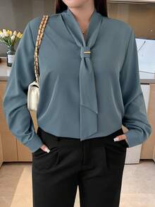 大码女式优雅通勤优雅仿领 V 领金属装饰修身长袖衬衫，秋季大码女式衬衫 - 藍色 - 查看 6