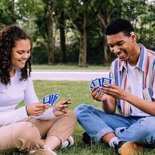 1 Peça Jogo de Cartas Nunca Tive Eu Edição Pré-Jogo | Jogos Divertidos para Festa à Noite para Adultos, Estudantes Universitários, Jogos Criativos de Feriados, Halloween, Natal | Para 3+ Jogadores | Idade 17+