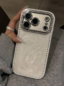 Luxury Laser Rhinestone Textured Phone Case, Suitable For IPhone 17 Pro Max/16 Pro Max/15/14/13, Pearl Bracelet Design, Shock-Proof Protection, Hard Frame