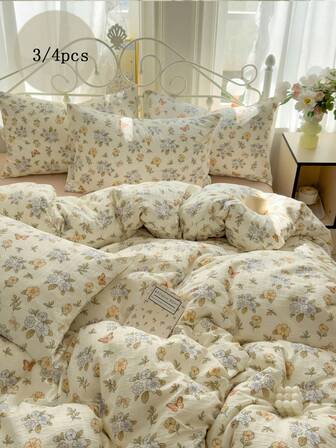 3/4pcs Bedding Set, Coffee & Blue Floral Print Duvet Cover, Comfortable & Breathable, Butterfly Pattern Polyester Bedding Set, Reversible Duvet Cover, Distressed Khaki Leaf French Style Bedding Set, Suitable For All Seasons (Includes 1 Duvet Cover, 1 Bed Sheet, 1/2 Pillowcases, No Filler)