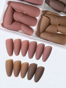 96片（4种混合色）杏仁形亮面亚克力美甲贴片，提升您的时尚感。这款美甲套装采用完美贴合设计，包含：1片果冻胶和1把指甲锉。秋季美甲，让您的指尖闪耀动人，适合派对、舞会和日常佩戴。美甲用品 - 棕色 - 查看 4