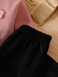 2 Stück/Set Elegantes Outfit für Kleine Mädchen mit Blumendekoration, bestehend aus Strickjacke mit Langarm und schwarzer Schlaghose, Mädchen Winter/Herbst Kleidung