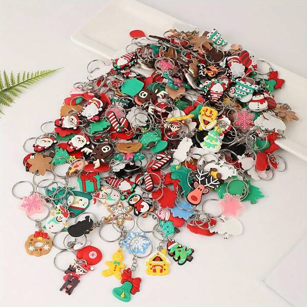 40pcs Random Cartoon Christmas Keychains, Mixed Styles Christmas Keyring Decorations For Women Bag Accessories
