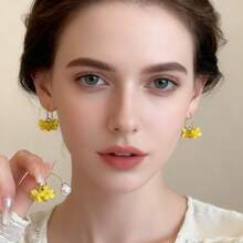 Pendientes de perlas con borlas de flor de osmanto divino para mujeres