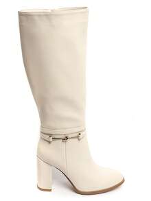Elegante Kunstleder-Stiefel bis zum Knie mit quadratischem Absatz und dekorativem Metallriemen. Ein schicker und bequemer Stil, perfekt für Ihre Herbst-Winter-Looks. - Beige - Übersicht 3