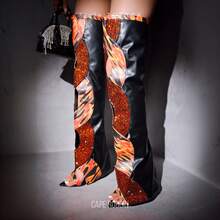 Totoga Embellished Flame Cutout Thigh-High Boots - 紅色 - 查看 1