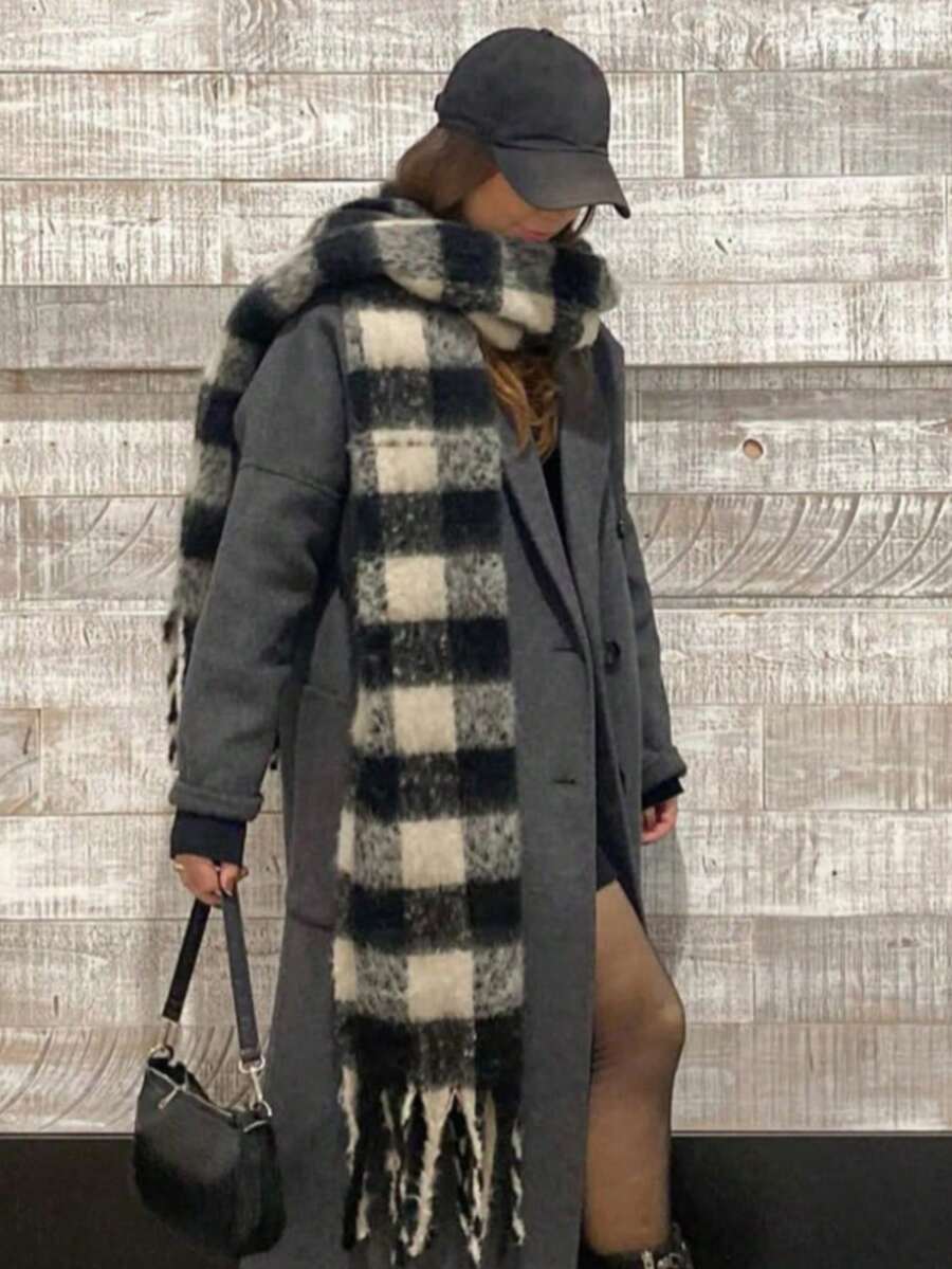 1pc Small Plaid Scarf, Soft & Warm For Autumn/Winter For Dress - Black and White - View 1