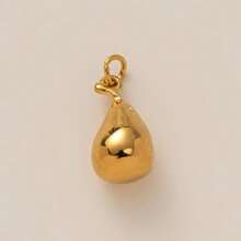 1pc Fashionable Retro Stainless Steel Fruit Series Lemon Peach Strawberry Snow Pear Mushroom Apple Cherry Pineapple Pendant, Electroplated 18K Gold, Suitable For DIY Necklace, Bracelet, Earrings, Key Chain, Bag Chain, Lace Chain, Women's Jewelry Accessories, DIY Amulet Accessories, Can Be Worn As An Exquisite Pendant To Show Charm, As A Gift For Wife, Mother And Girlfriend. Ladies' Jewelry.