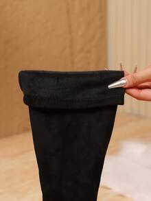 Nuevas botas elásticas de mujer para otoño/invierno 2025, botas de moda hasta la rodilla con puntera puntiaguda y tacón grueso de ante - Negro - Ver 7