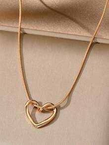 قلادة قلب عصرية مجوفة بسيطة، قلادة قلب مطلية بالفولاذ المقاوم للصدأ مقاومة للتلف، مناسبة للاستخدام اليومي للنساء