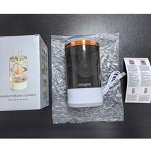 1 pezzo Pulitore elettrico per pennelli da trucco con interfaccia USB, corpo in plastica PP, stile semplice, corpo della tazza trasparente visibile, forma a tazza cilindrica, interruttore a un tasto, adatto per la pulizia, l'asciugatura e la conservazione dei pennelli da trucco, per signore, per uso domestico.