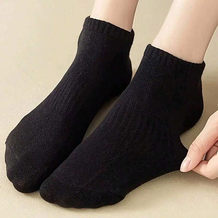 中性款純色黑白低筒隱形襪,短款運動船襪,舒適透氣,適合四季穿著 - 彩色 - 查看 1