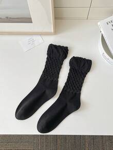 1 par de calcetines de burbuja sin hueso para mujer, calcetines de media caña con estampado en relieve blanco y negro estilo princesa, ajuste holgado para otoño/invierno