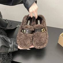 Women Athletic & Outdoor Sandals & Slides