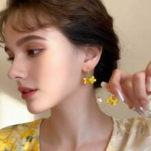 Pendientes de perlas con borlas de flor de osmanto divino para mujeres