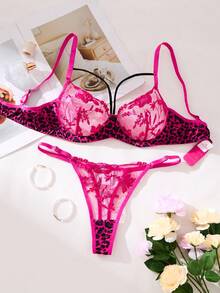 1 Sets Of 2 Pieces Rose Red Embroidered Floral Sexy Emotional Lingerie Set For Women, Rose Red Cheetah Print Side Support Cute Playful Bra And Thong, Gift For Festive Carnival Night