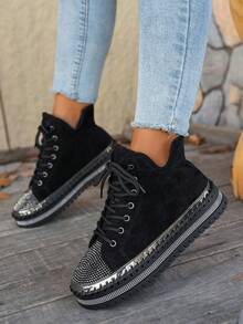 Bottes de cheville à semelle épaisse, décorées de strass et à lacets, doublure épaisse, noires. Nouveau modèle mode automne/hiver 2025, style collège, bout rond. Convient pour les tenues de Noël, du Nouvel An, version coréenne résistante au froid