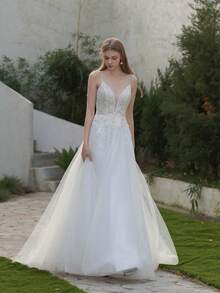 YOUKEFEIER Spaghetti Strap Deep V Lace Embroidery Sexy Long Wedding Dress