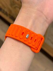 New Stylish Orange Sports Silicone Watch Strap Compatible With Apple Watch Band 46mm 38mm 40mm 41mm 42mm 44mm 45mm 49mm Stylish Man Women Fluorescent Color Wristband Bracelet Compatible With IWatch Series 10 9 8 7 6 SE Ultra 2 Fashion Wear Accessories Festival Gifts 