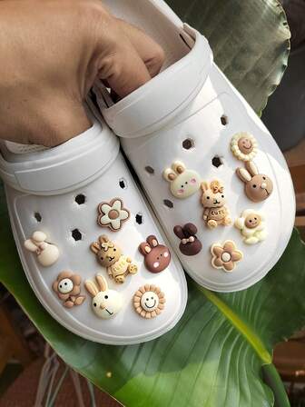 14pcs Cute Cartoon Rabbit, Sunflower, Flower Shoe Charms Set, Suitable For Clogs, Beach Sandals, Flip Flops