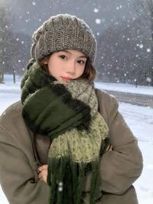 1 pieza Bufanda de felpa para mujer - Bufanda suave y cálida para clima frío, lavable a máquina y en seco, accesorio de moda versátil para uso al aire libre y casual, bufandas de invierno que se envuelven alrededor del cuello, diseño con flecos