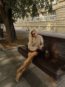 VIBEWAVE Lässiger V-Ausschnitt Langarm Strickpullover für Frauen, Relaxed Fit, einzigartiges Design, Kollektion 2025