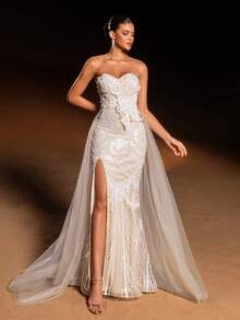 Faeriesty 奢华珠饰美人鱼晚礼服，心形领口，精致花卉刺绣，轻盈薄纱罩衫——是婚礼、红毯活动、晚宴及奢华晚宴等正式场合的理想之选，尽显优雅气质。 - 杏色 - 查看 5