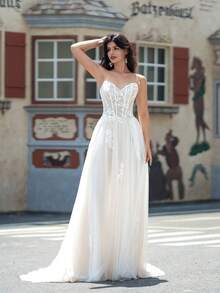 YOUKEFEIER 无肩带心形领口蕾丝刺绣褶皱美人鱼高开衩长款婚纱 - 米色 - 查看 5