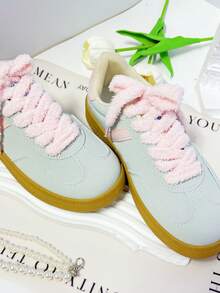 1 Paar flauschige Schnürsenkel, hellrosa Schnürsenkel, geeignet für Herbst/Winter Jahreszeiten, anwendbar für Ballet, Lässig Schuhe Dekoration