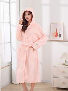 Luxury Coral Fleece Bathrobe - Soft And Comfortable, Women's Shower Robe, Coral Fleece Fabric, Adult Hooded Blanket, Unisex Warm And Comfortable Lamb's Wool Sweatshirt With Extra-Large Pockets, Loose Hooded Blanket, Super Soft, Warm And Comfortable, Women's Hooded Bathrobe Dress, Highly Absorbent And Thick Striped Hooded Bathrobe.