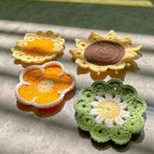 1件手工花卉杯垫，复古钩针花朵杯垫，钩针家居装饰垫，可爱粉色花朵杯垫，带花盆架的钩针杯垫套装，柔软装饰杯垫，乔迁礼物，酒吧/办公桌礼品，餐桌垫，钩针餐垫，杯子/茶杯垫，手工杯垫，婚礼厨房餐桌垫，圆形咖啡桌垫，办公桌配件 - 彩色 - 查看 3