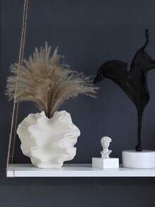 1pc Creative Abstract Vase Home Decor, White Flower Shaped Reed Vase, Minimalist Nordic Boho Style, Suitable For Modern Farmhouse Decor, Living Room, Kitchen, Bedroom, Dining Table, Office (Small Size May Be Too Small If You Mind, Please Choose The Large Size)